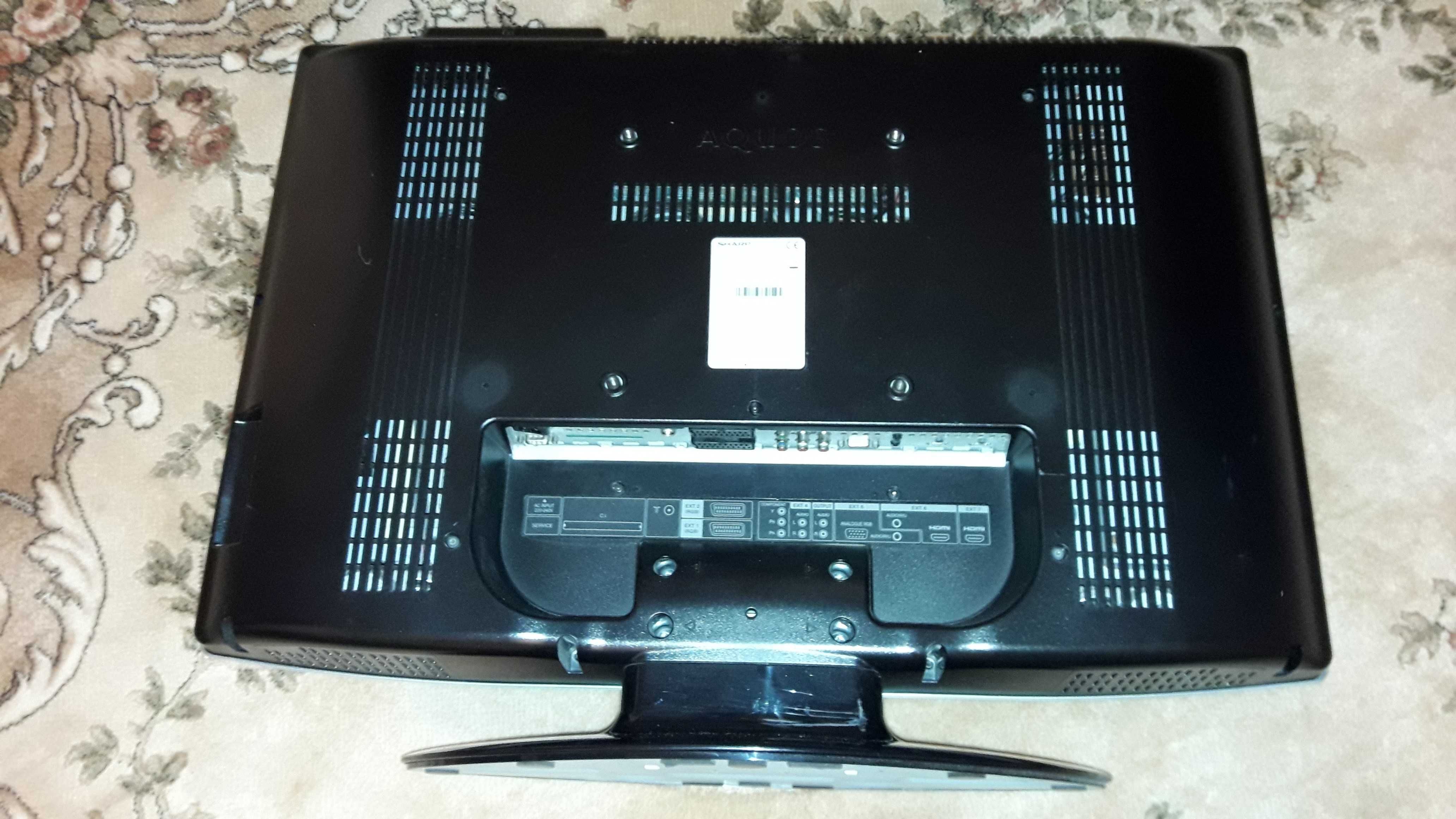 Sharp 32" LCD  Model :  LC-32WD1E  + oryginalny pilot