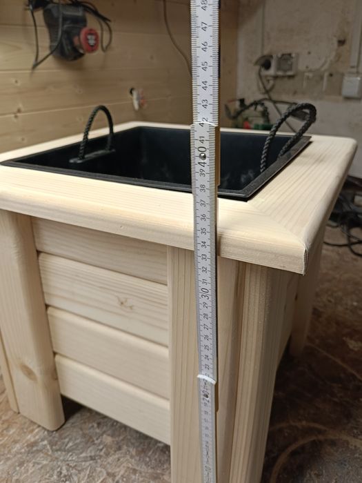 Drewniana donica ogrodowa, taras, balkon, ogródek, działka