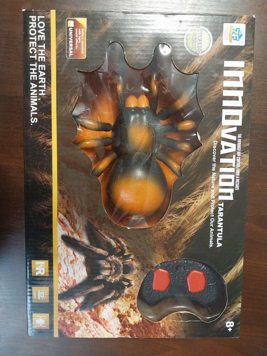 Паук на пульте управления