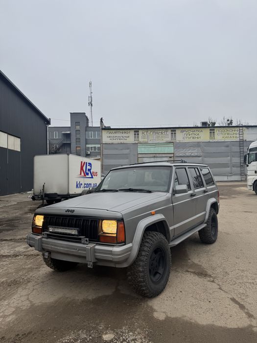 Jeep Cherokee XJ 4.0 автомат украинский джип чероки