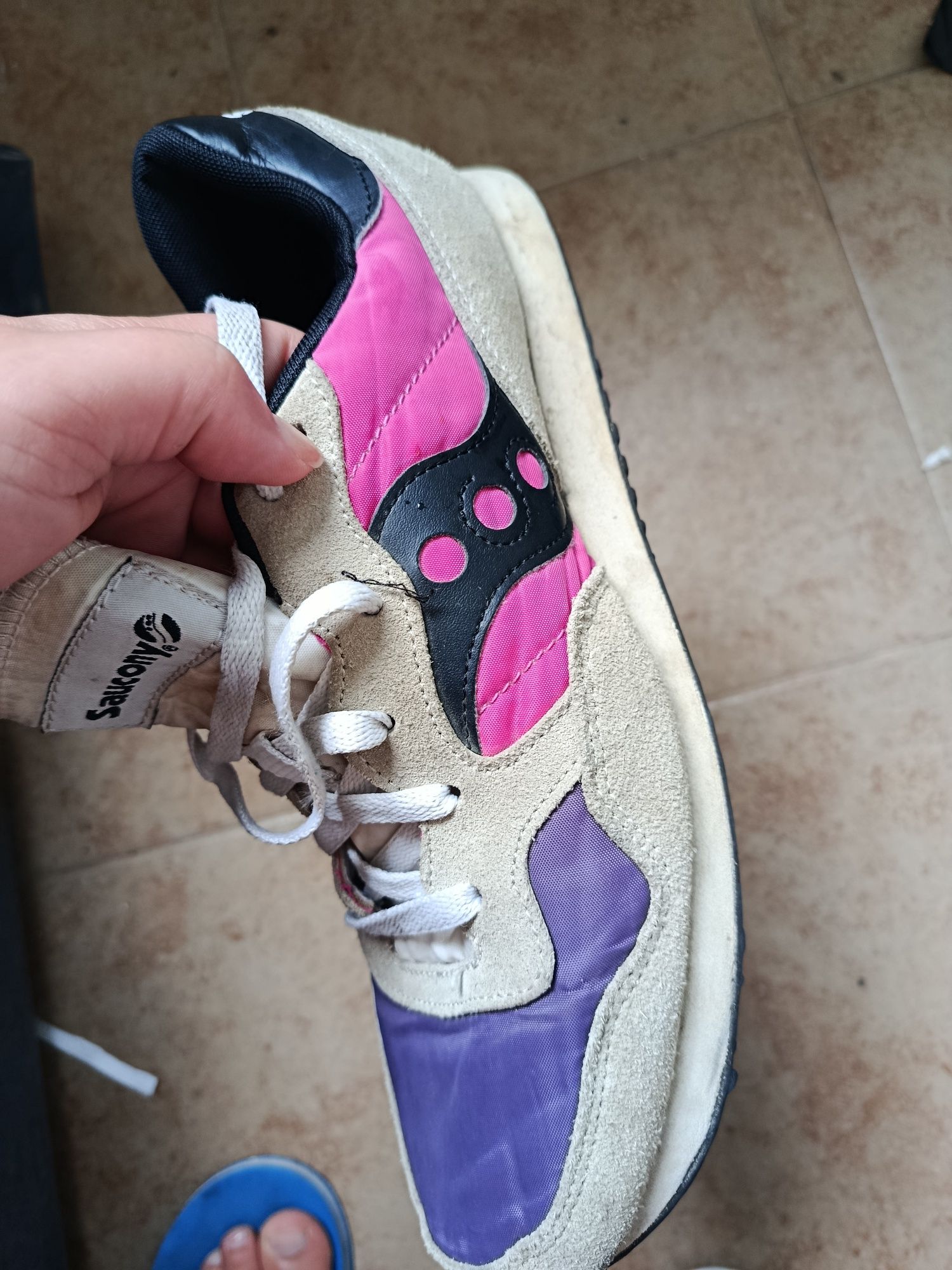 Saucony 44 кросівки