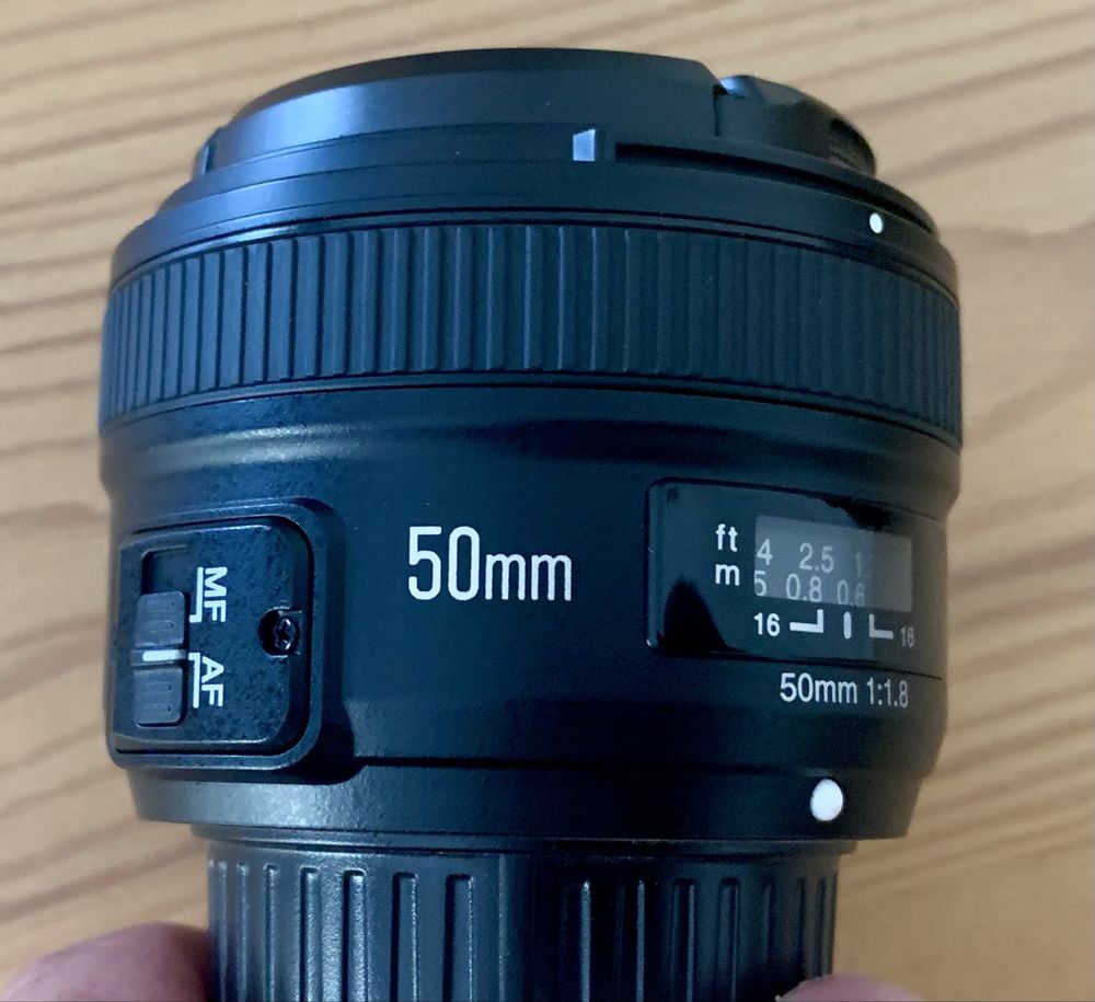 Nikon D5600 + 4 objetivas