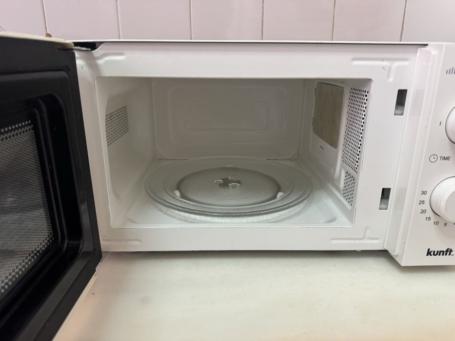 Microondas Kunft, como novo