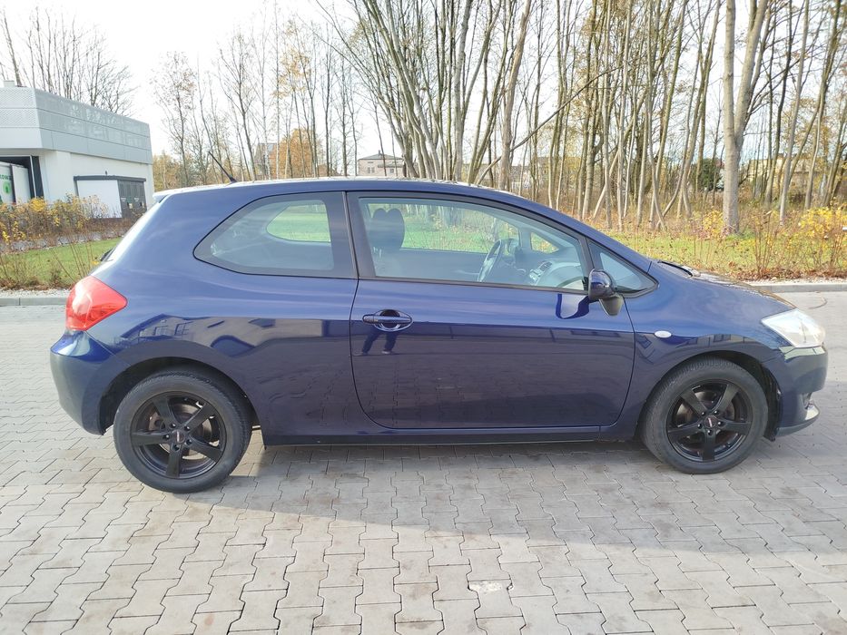 Toyota Auris 1.6 benzyna