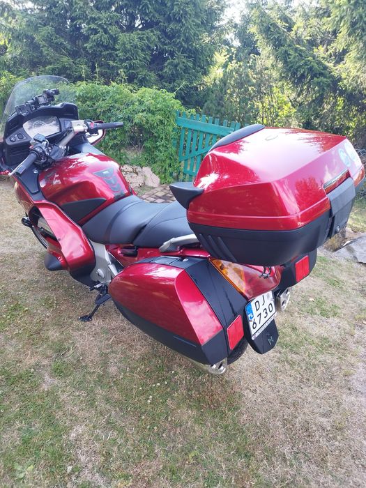 Honda st 1300 z polskiego salonu