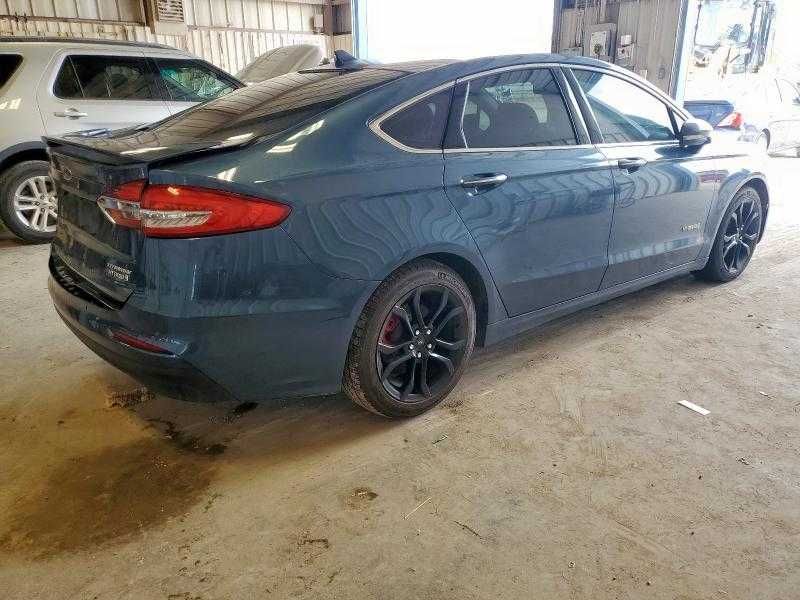 Ford Fusion Titanium 2019 /