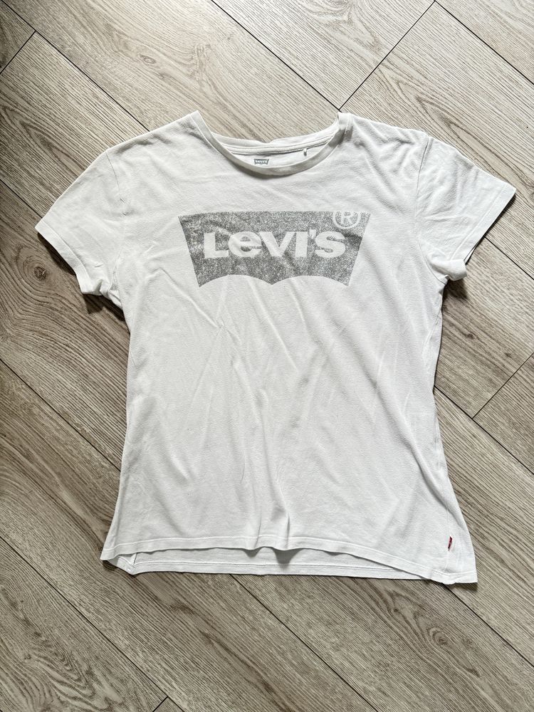 Levi’s. Bialy t-shirt