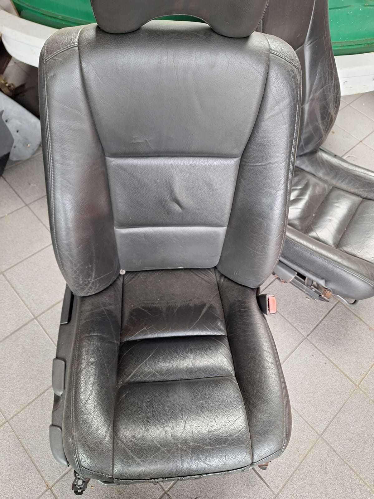 Volvo V40 S40 fotele przod 2stk europa