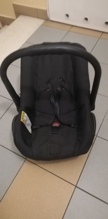 Nosidełko, fotelik samochodowy