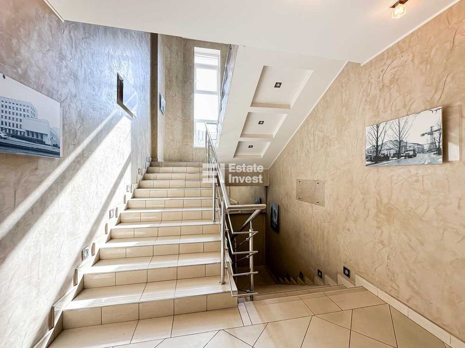 Продаж ОСЗ у самому бізнес-центрі міста, по вул. Космічна, 12