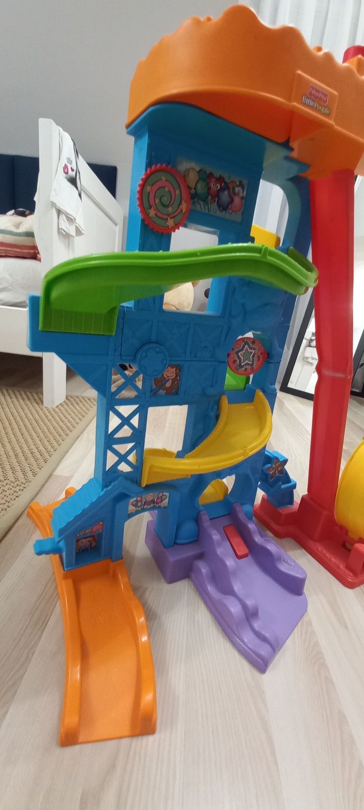 zjeżdżalnia dla samochodzików Fisher Price