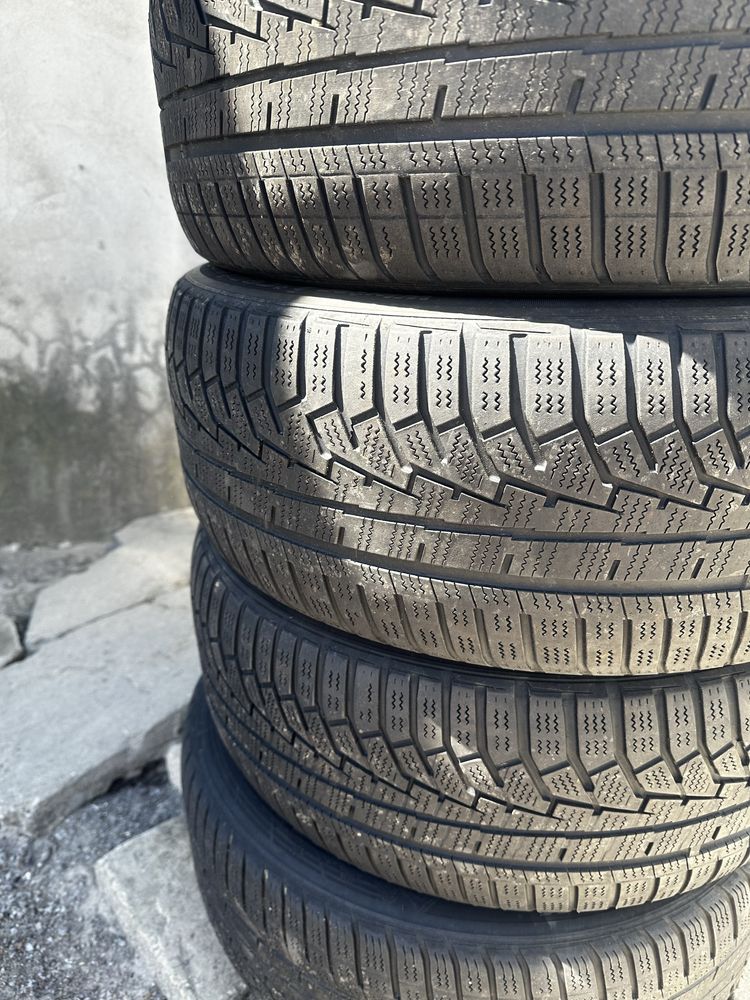 Opony zimowe Hankook 215/55 R16 97H