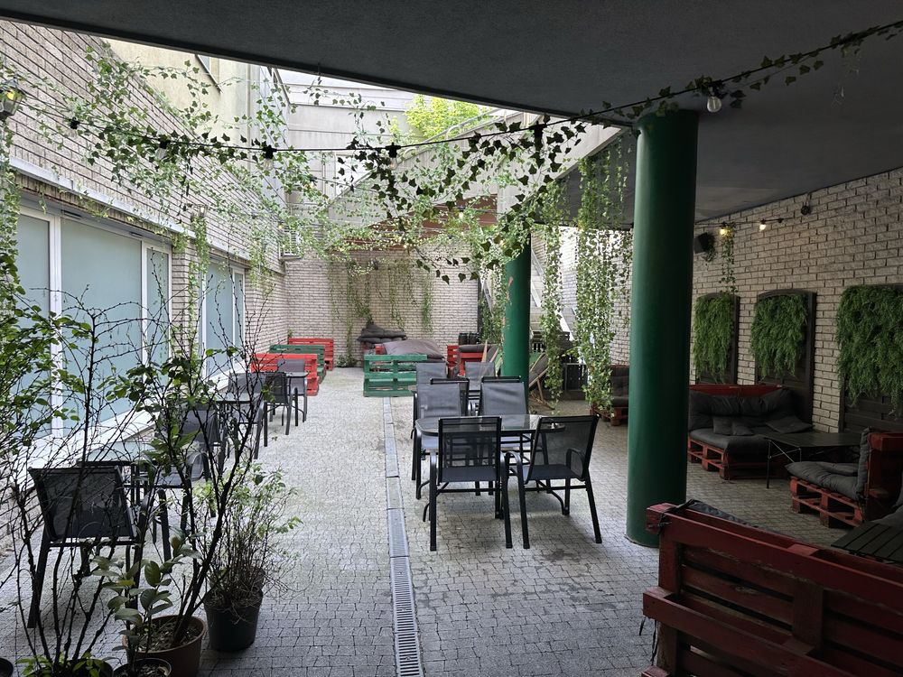 Na sprzedaż: Dobrze prosperujący restobar w centrum Pruszkowa