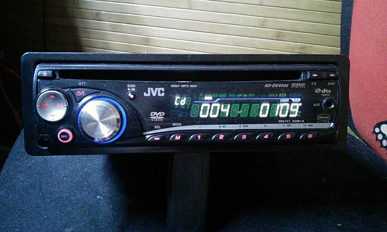 Магнитола JVC KD-DV 4406.