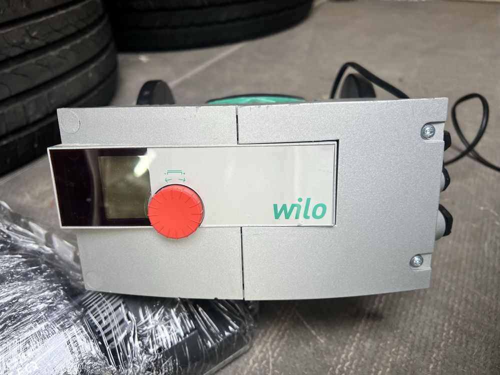 Циркуляційний насос  Wilo stratos