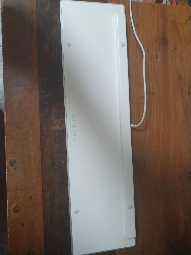 Клавіатура Apple A1243