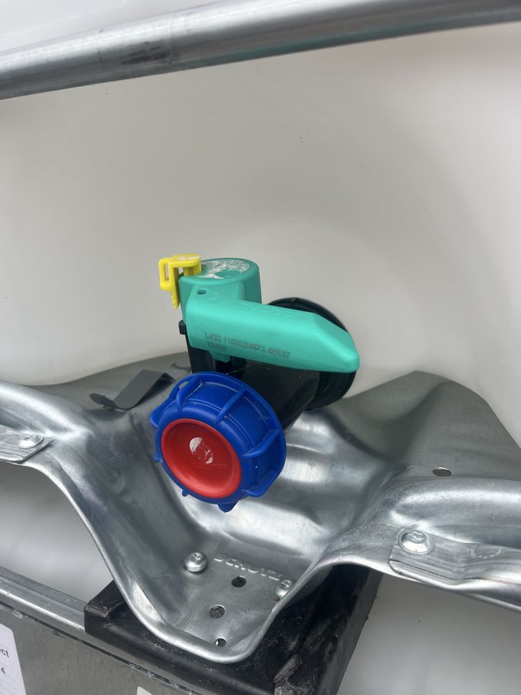 Wylewka kolanko lejek zlewka do zbiornika 1000 l 600 l ibc mauser 2"