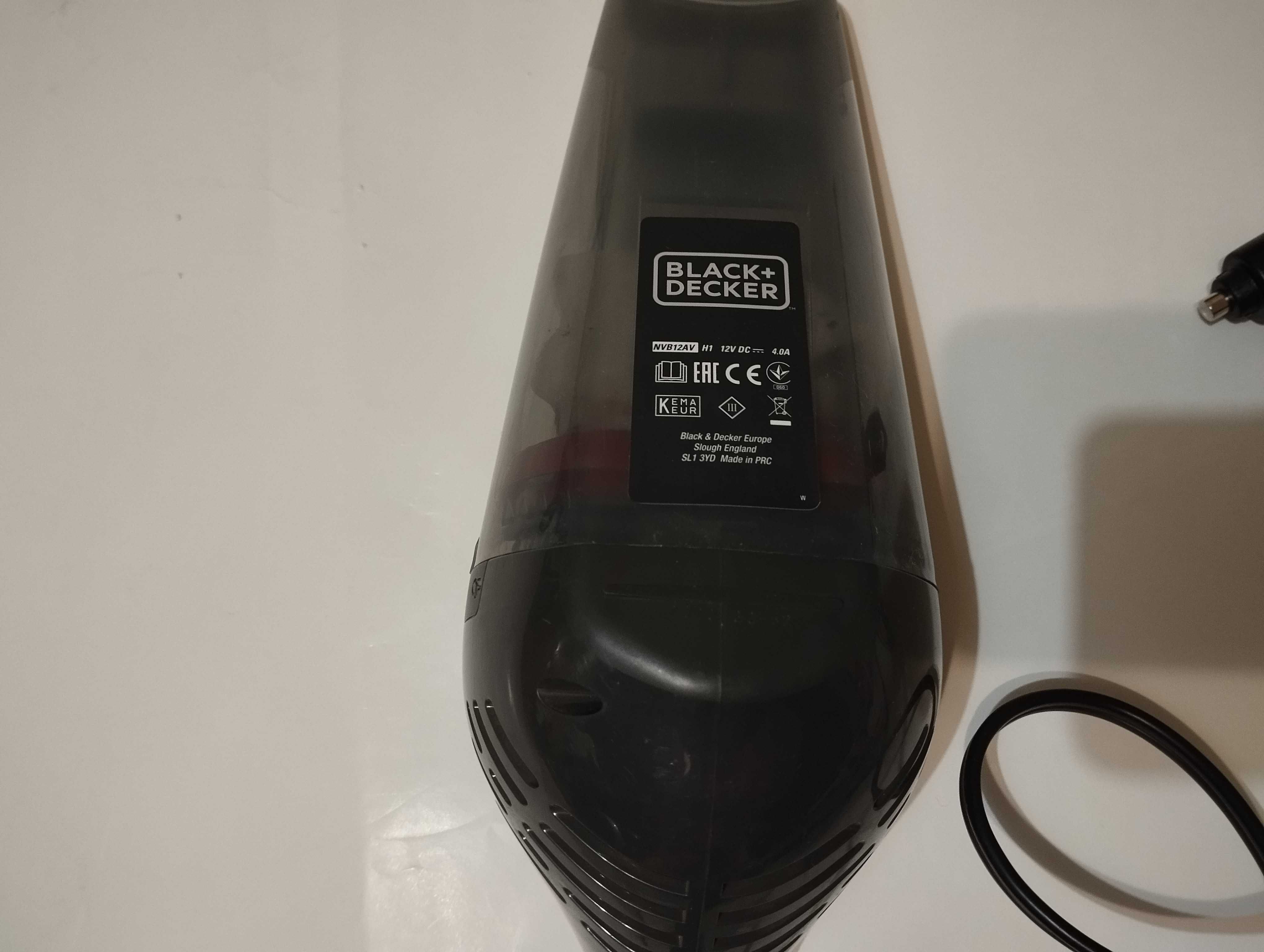 Пылесос автомобильный BLACK+DECKER NVB12AV