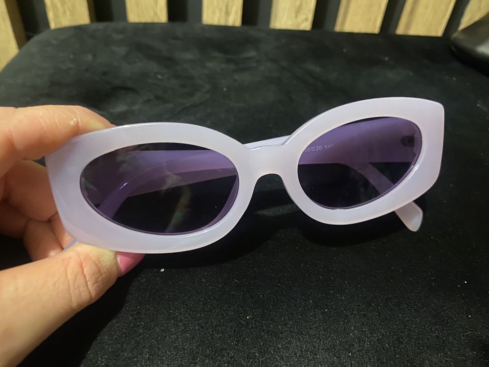 Przeciwsloneczne okulary fioletowe ZARA