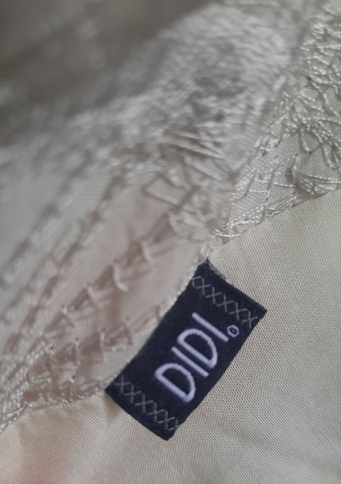 Продам платье- рубашку Didi размер ХХL.
Длинный рукав.
Два внутренних