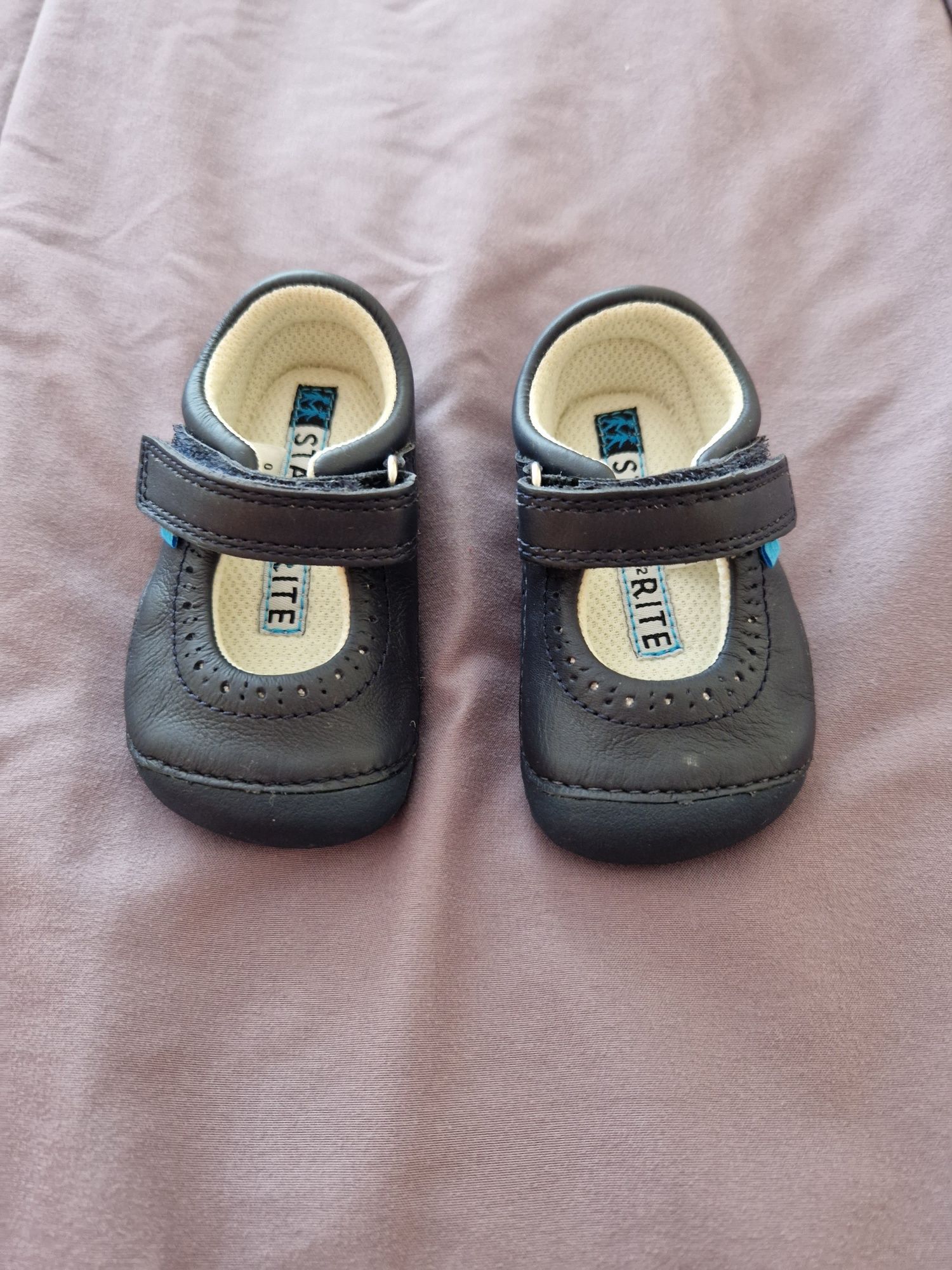 Sapatos bebé número 18