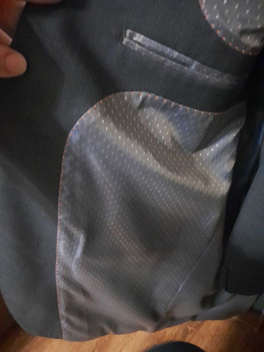 Garnitur męski dla wysokich mężczyzn