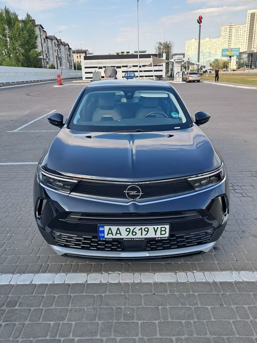 Opel Mokka-e 50 kwt 300km range