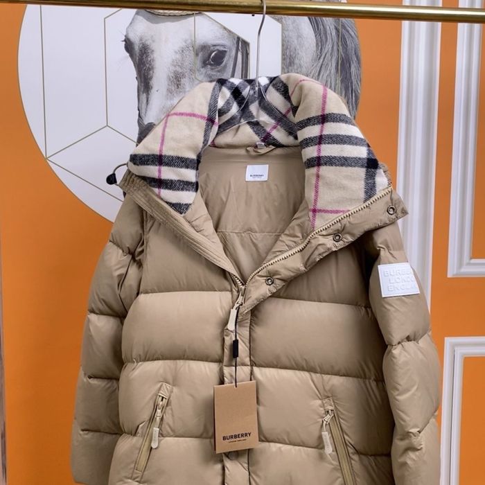 Чорна Куртка Burberry/ Пуховик/ Барбері/ Кортез/ Вітровка/ Акне