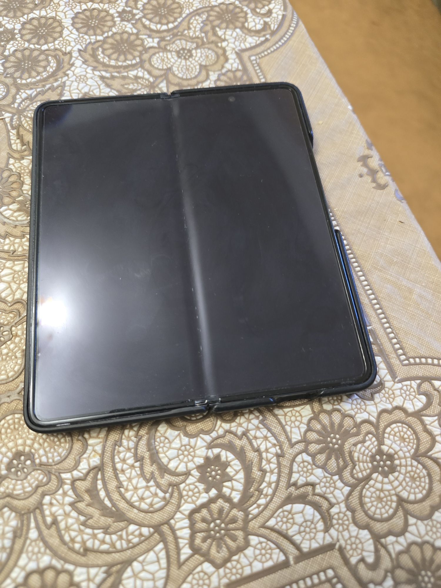 Продам Fold z 5 12/512 black