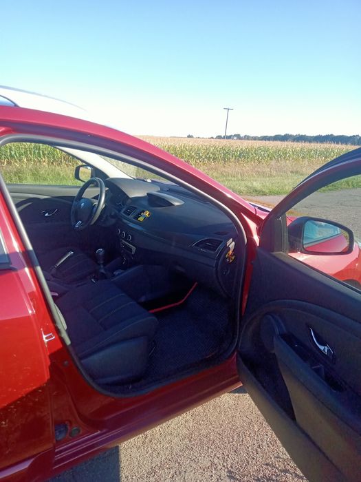 Продам авто RENAULT Megan 3