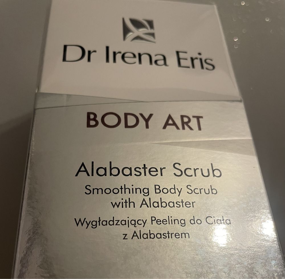 Peeling/scrub do ciała Dr Irena Eris