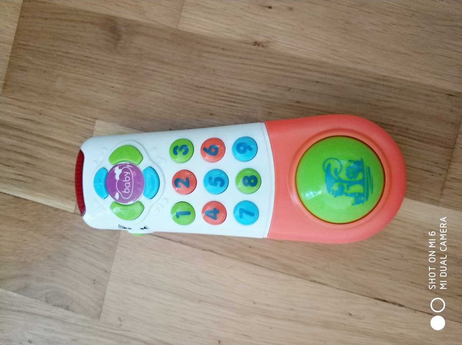 Zabawkowy telefon dla dzieci