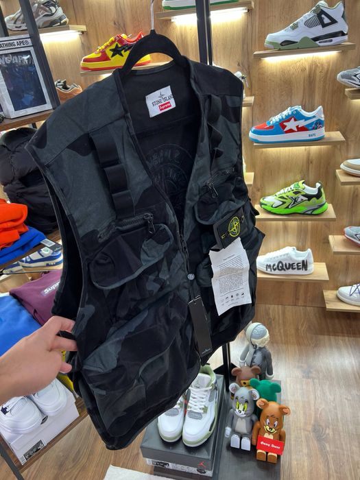 Жилетка Supreme x Stone Island Camo Cargo Vest Black
