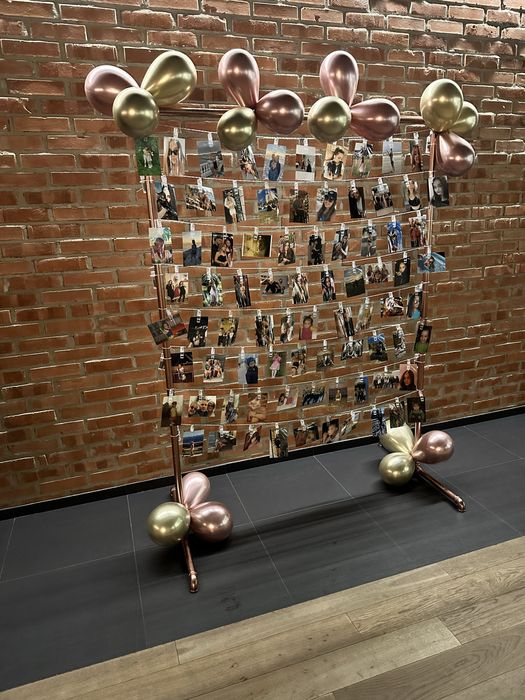 Konstrucja pod zdjęcia  scianka ze zdjeciami na 18 osiemnastke