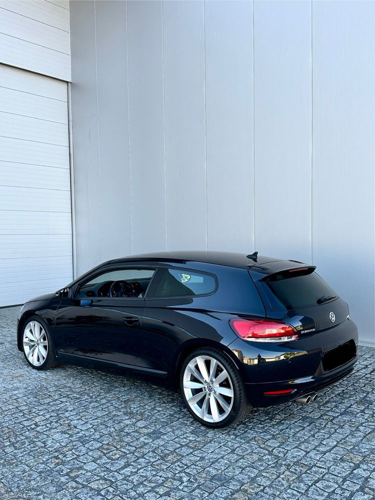 Volkswagen Scirocco TDI ( Trato de crédito)