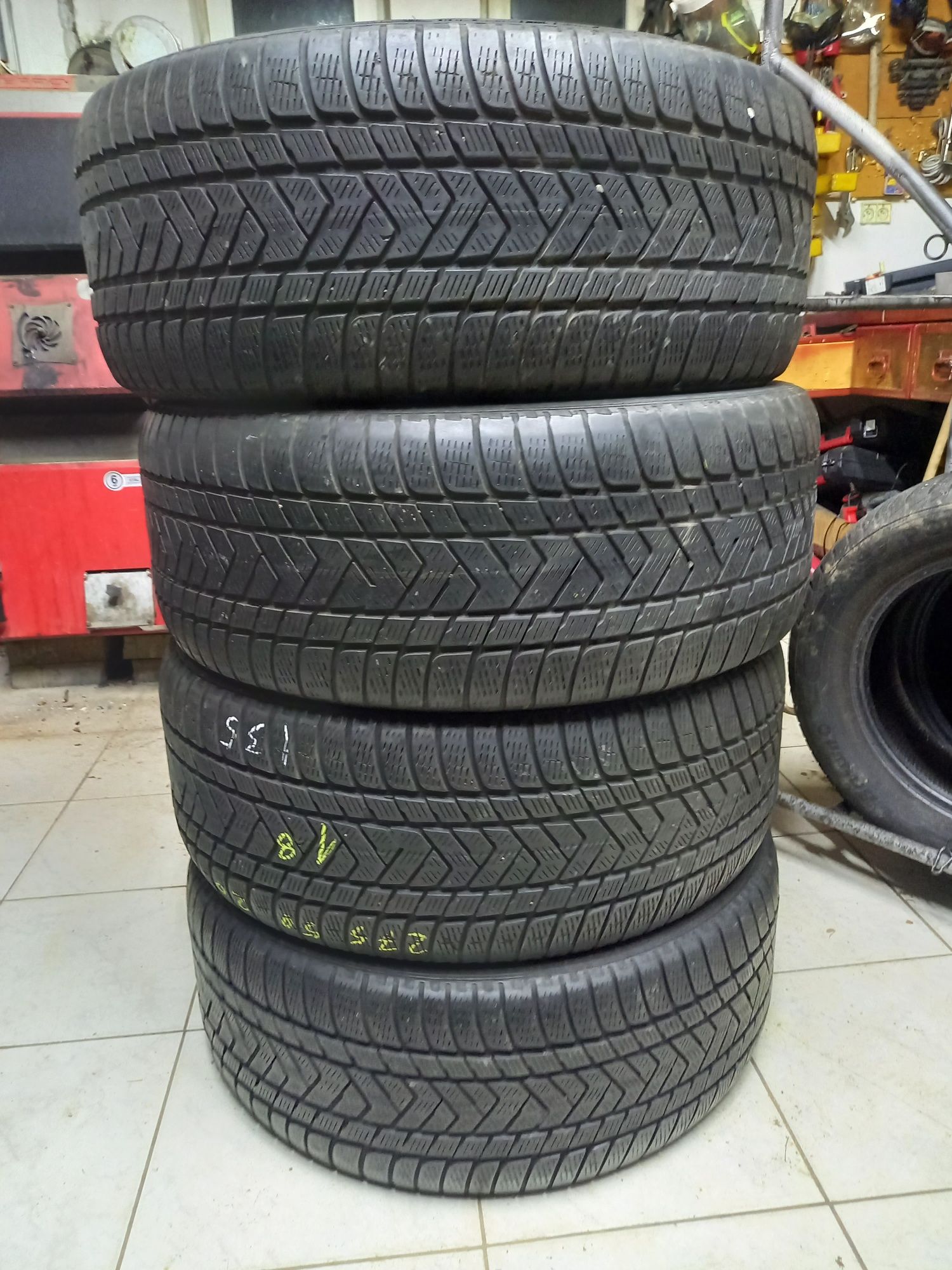 4 Opony zimowe 275/50r20 PIRELLI 5-6mm