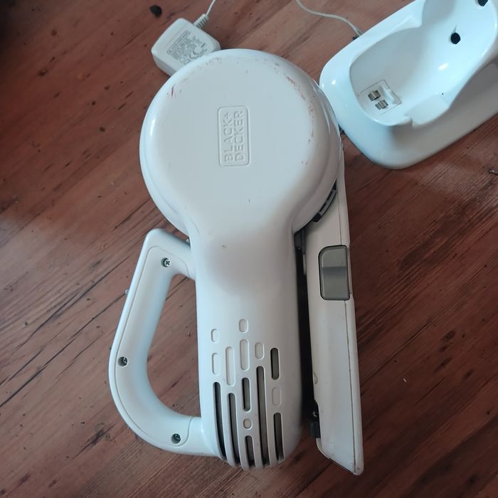 Пилосос ручний black&decker dustbuster pivot