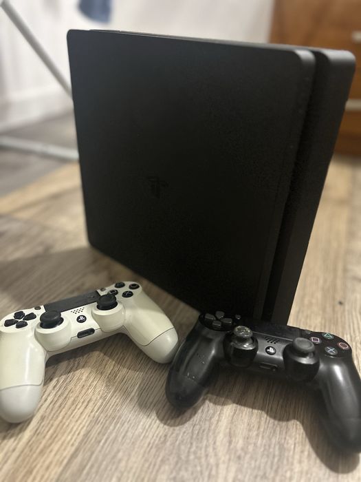 Vendo PlayStation 4 modelo CUH-2015B