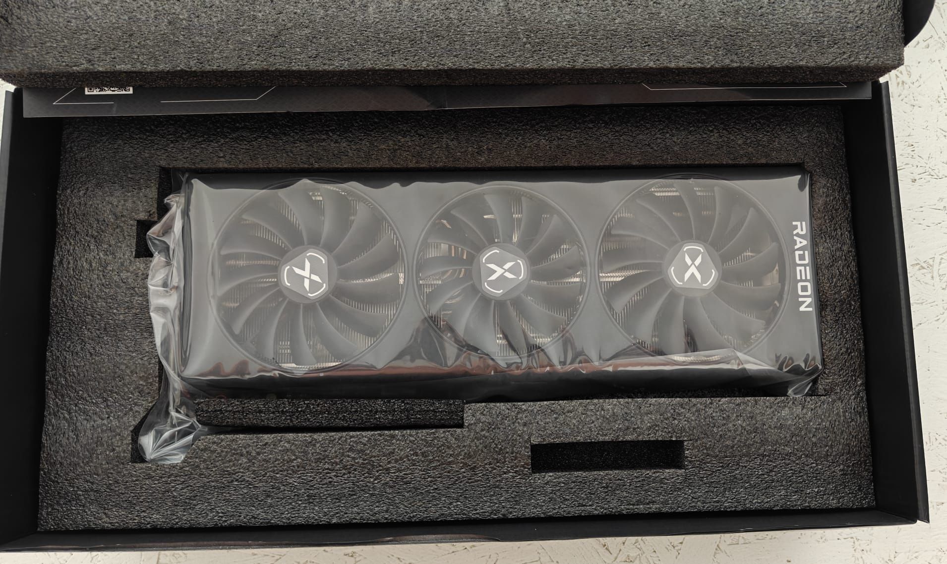 Karta Graficzna AMD Radeon XFX RX6800, 16Gb