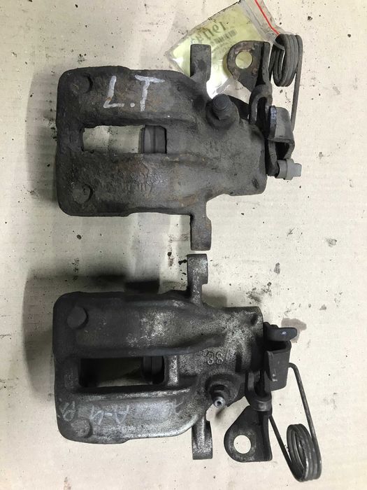 Суппорт супорт задній гальмівний Audi A4 B5