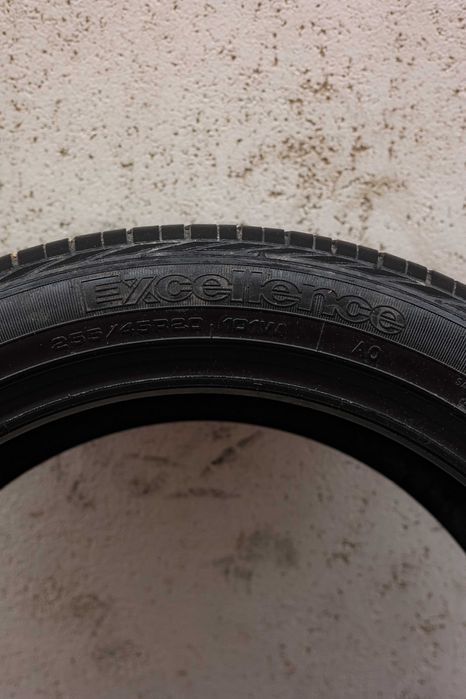 Резина GOOD YEAR EXELENCE 255/45/R20 Лето Пара
