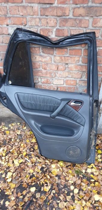 Mersedes W163 ML class двери карты капот ляда руль