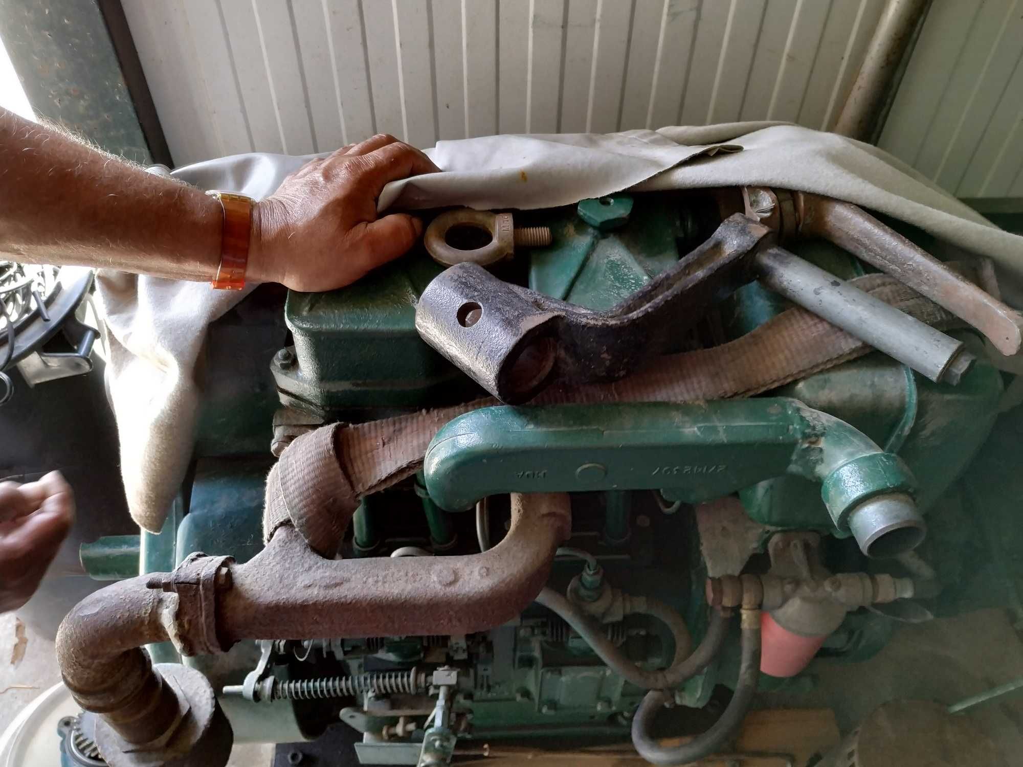Motor Petter PH2 diesel com caixa de velocidades