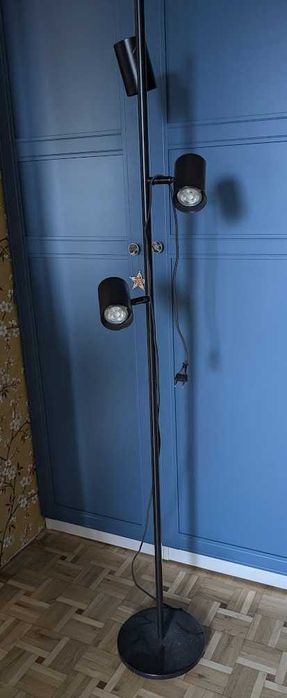 Lampa podłogowa Ikea NYMÅNE z 3 reflektorami