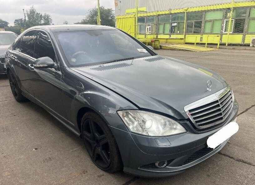 Części w221. Pakiet AMG w221.