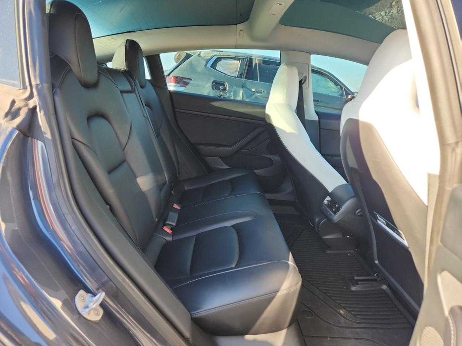 Tesla Model 3 2023 .