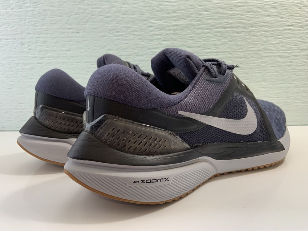 Кросівки Nike Air Zoom Vomero 16 Blue Б/У 42.5 р