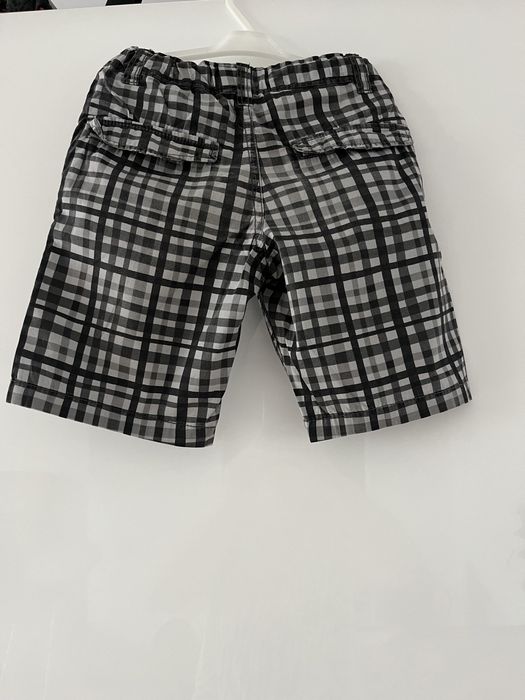 Krotkie spodenki H&M r.110