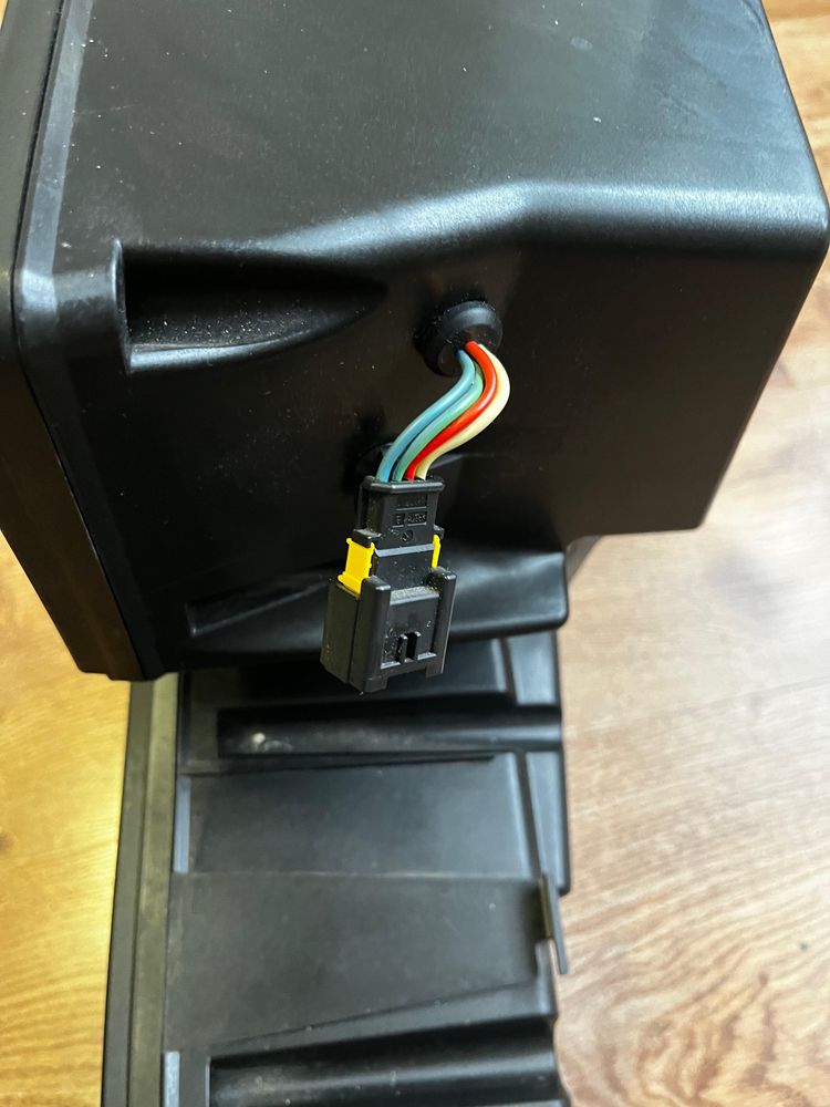 Subwoofer Citroen C5 Philips tuba basowa