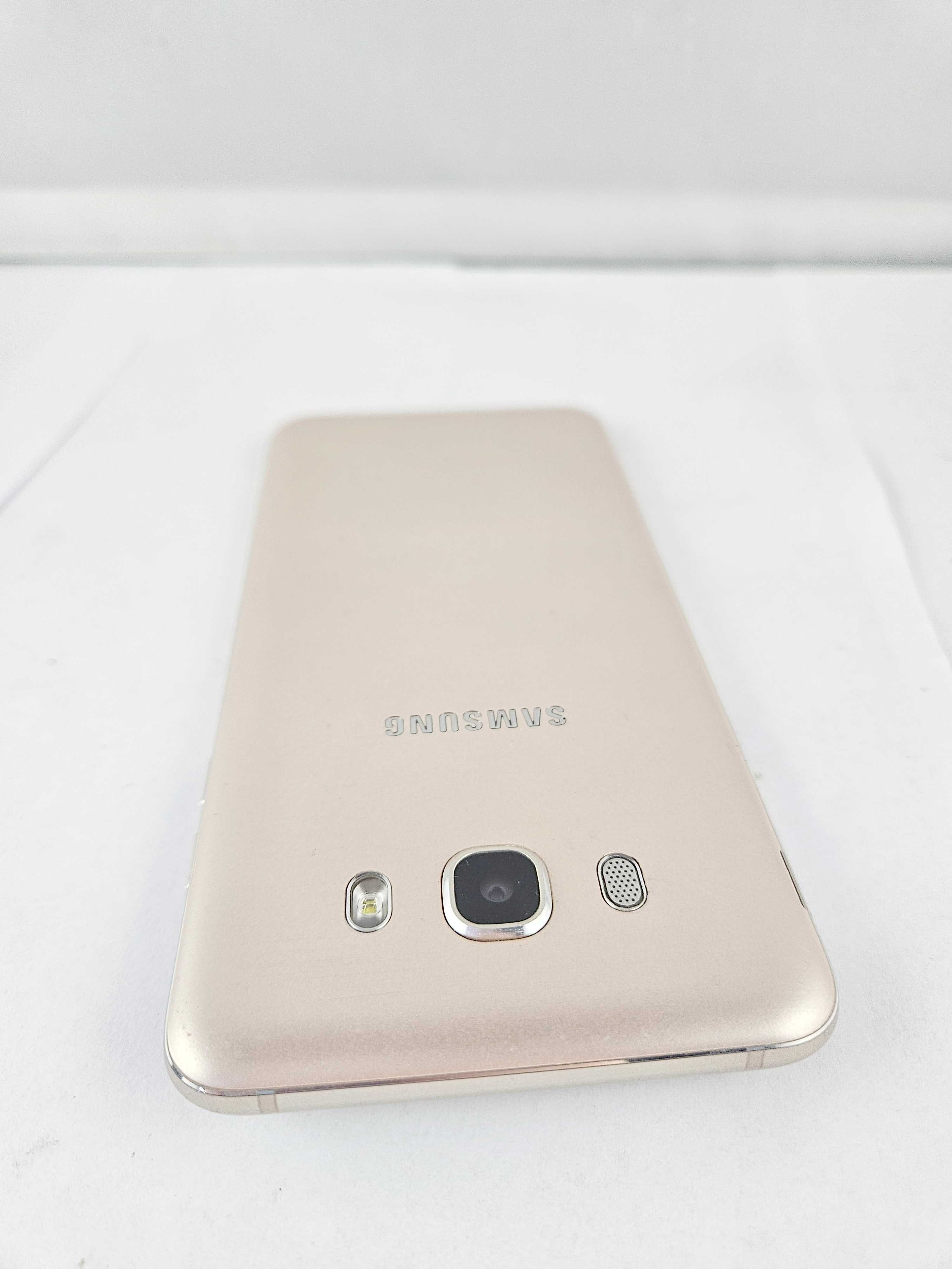 Smartfon Samsung Galaxy J7 2 GB / 16 GB 4G (LTE) złoty
